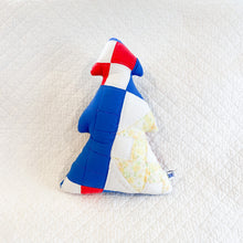Load image into Gallery viewer, Vintage Quilt Tree Pillow
