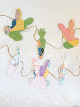 Load image into Gallery viewer, Vintage Quilt Bunny &amp; Carrot Garland
