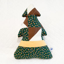 Load image into Gallery viewer, Vintage Quilt Tree Pillow
