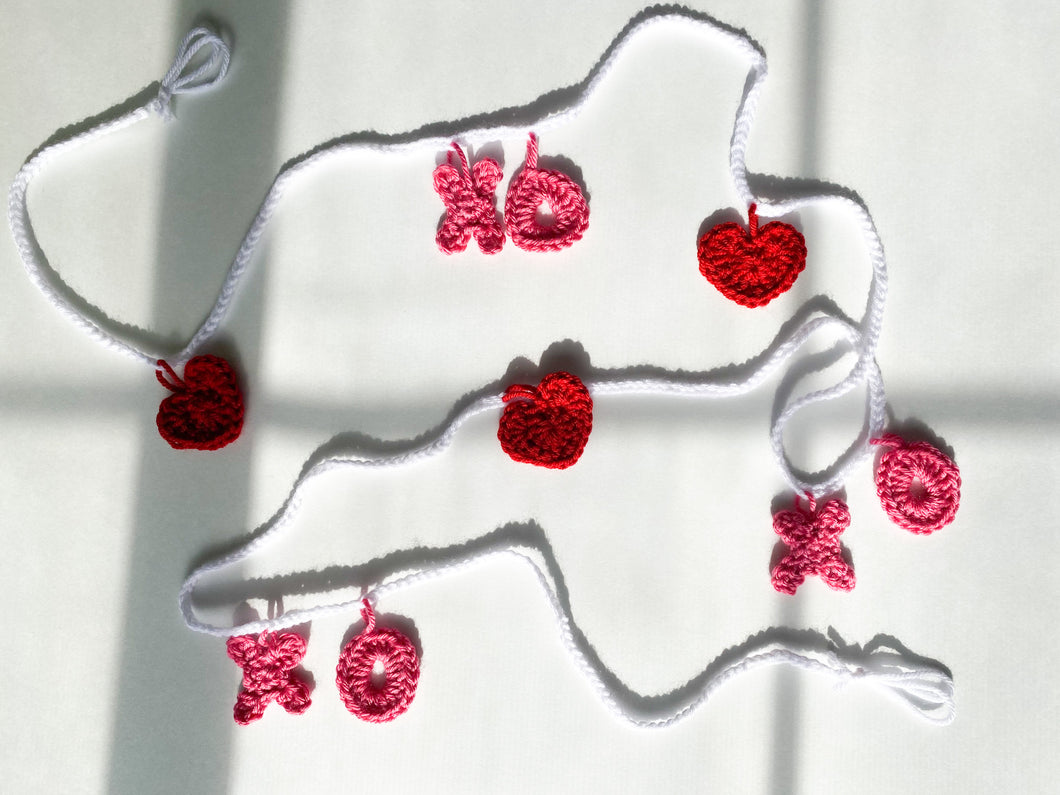 Crochet Valentine's Garland